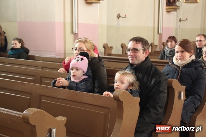 Zdjęcie w galerii na portalu naszraciborz.pl: Św. Mikołaj w farskich ogrodach wiadomości z regionu