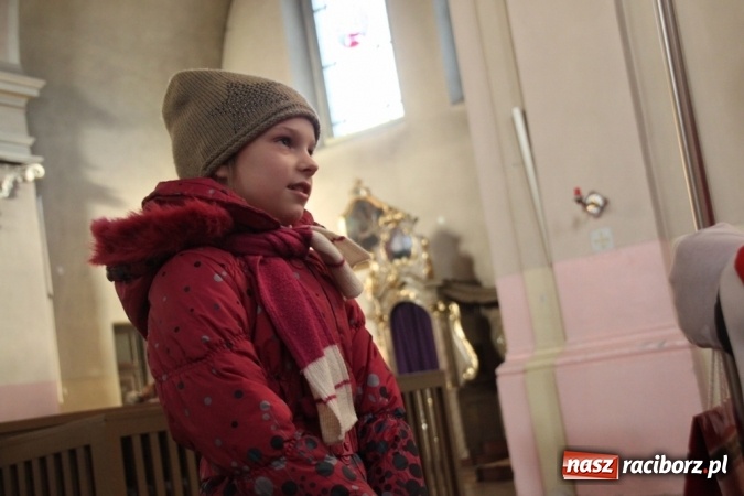 Zdjęcie w galerii na portalu naszraciborz.pl: Św. Mikołaj w farskich ogrodach wiadomości z regionu