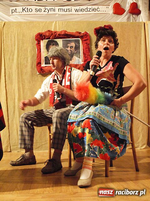 Zdjęcie w galerii na portalu naszraciborz.pl: Kabaretowe show w Tworkowie wiadomości z regionu