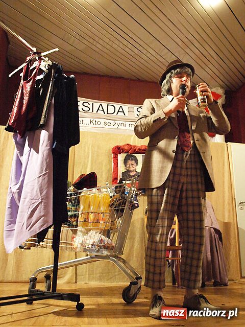 Zdjęcie w galerii na portalu naszraciborz.pl: Kabaretowe show w Tworkowie wiadomości z regionu