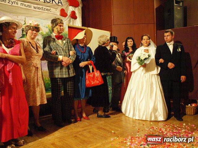 Zdjęcie w galerii na portalu naszraciborz.pl: Kabaretowe show w Tworkowie wiadomości z regionu