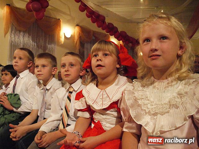 Zdjęcie w galerii na portalu naszraciborz.pl: Kabaretowe show w Tworkowie wiadomości z regionu