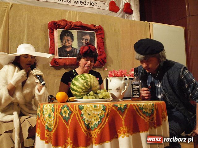 Zdjęcie w galerii na portalu naszraciborz.pl: Kabaretowe show w Tworkowie wiadomości z regionu