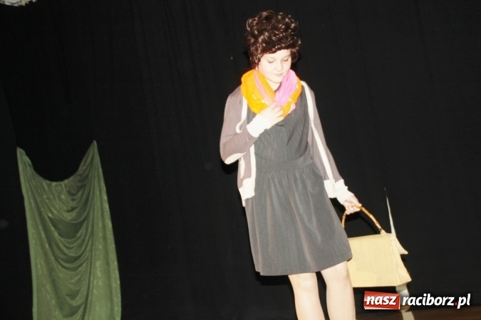 Zdjęcie w galerii na portalu naszraciborz.pl: Młodzi adepci sztuki aktorskiej rozbawili do łez  wiadomości z regionu