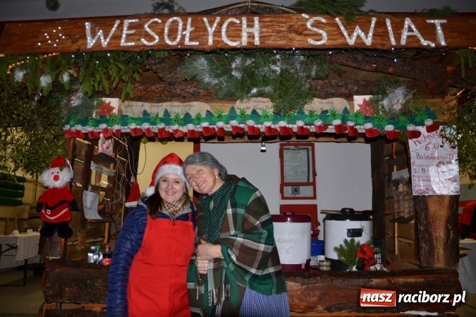 Zdjęcie w galerii na portalu naszraciborz.pl: Weihnachtsmarkt w Bolesławiu wiadomości z regionu