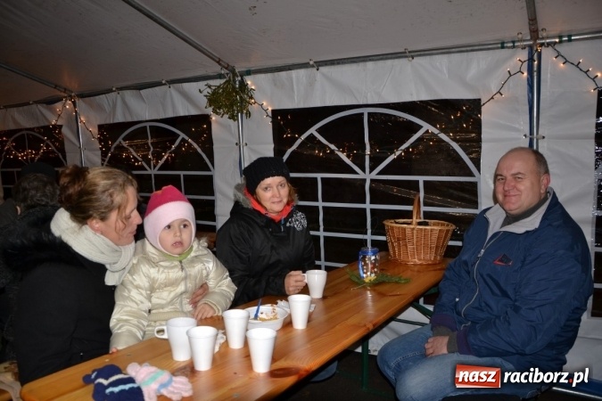 Zdjęcie w galerii na portalu naszraciborz.pl: Weihnachtsmarkt w Bolesławiu wiadomości z regionu