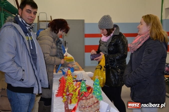 Zdjęcie w galerii na portalu naszraciborz.pl: Weihnachtsmarkt w Bolesławiu wiadomości z regionu