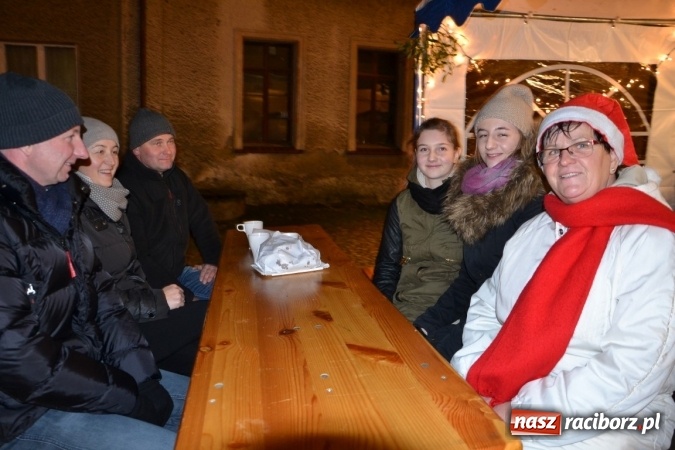 Zdjęcie w galerii na portalu naszraciborz.pl: Weihnachtsmarkt w Bolesławiu wiadomości z regionu