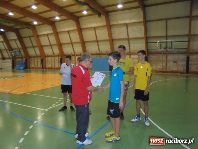 Zdjęcie w galerii na portalu naszraciborz.pl: Tenisowy turniej mikołajkowy  wiadomości z regionu
