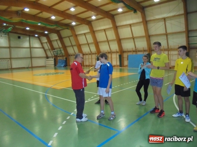 Zdjęcie w galerii na portalu naszraciborz.pl: Tenisowy turniej mikołajkowy  wiadomości z regionu