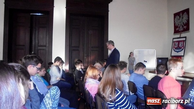 Zdjęcie w galerii na portalu naszraciborz.pl: Warsztaty z profilaktyki w Gimnazjum nr 5  wiadomości z regionu