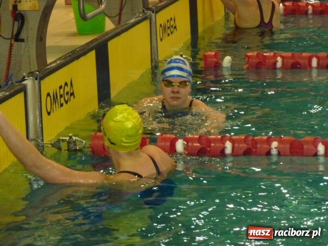 Zdjęcie w galerii na portalu naszraciborz.pl: Pływanie. Dobra postawa pływaków na Mistrzostwach Śląska Juniorów i  Mistrzostwach Opolszczyzny  wiadomości z regionu