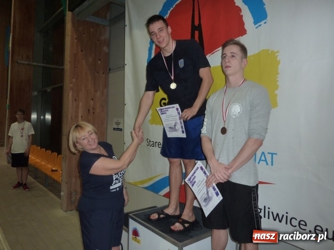 Zdjęcie w galerii na portalu naszraciborz.pl: Pływanie. Dobra postawa pływaków na Mistrzostwach Śląska Juniorów i  Mistrzostwach Opolszczyzny  wiadomości z regionu