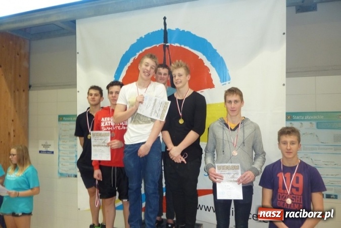Zdjęcie w galerii na portalu naszraciborz.pl: Pływanie. Dobra postawa pływaków na Mistrzostwach Śląska Juniorów i  Mistrzostwach Opolszczyzny  wiadomości z regionu