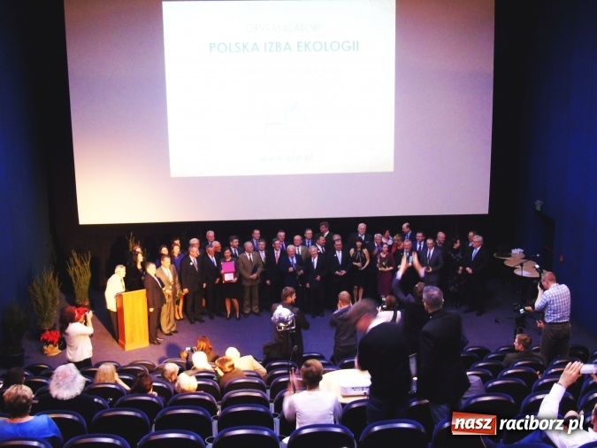 Zdjęcie w galerii na portalu naszraciborz.pl: WFOŚiGW w Katowicach nagrodzony odznaką honorową za zasługi dla zr&oacute;wnoważonego rozwoju wiadomości z regionu