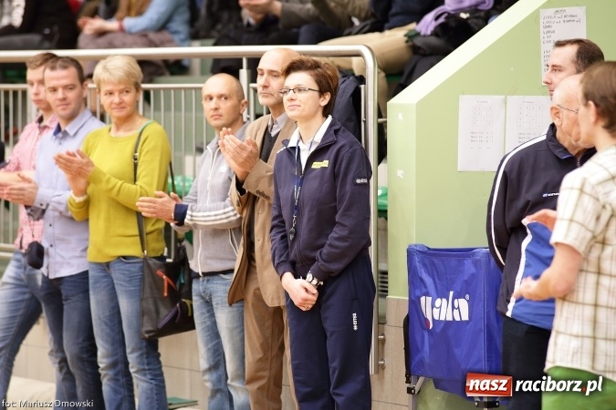 Zdjęcie w galerii na portalu naszraciborz.pl: XV Mikołajkowy Turniej w piłce siatkowej dziewcząt i chłopców szkół ponadgimnazjalnych   wiadomości z regionu