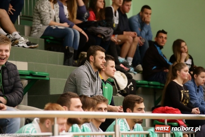 Zdjęcie w galerii na portalu naszraciborz.pl: XV Mikołajkowy Turniej w piłce siatkowej dziewcząt i chłopców szkół ponadgimnazjalnych   wiadomości z regionu