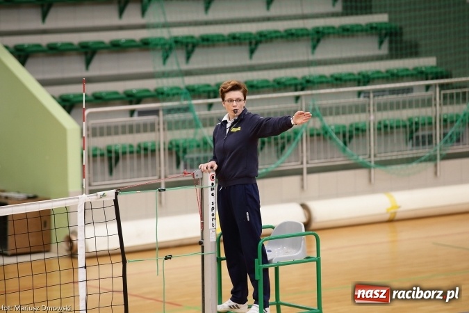 Zdjęcie w galerii na portalu naszraciborz.pl: XV Mikołajkowy Turniej w piłce siatkowej dziewcząt i chłopców szkół ponadgimnazjalnych   wiadomości z regionu