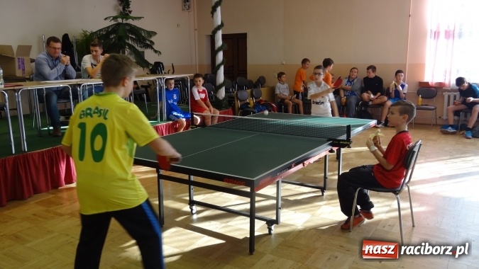 Zdjęcie w galerii na portalu naszraciborz.pl: W Bojanowie rozegrano turniej tenisa stołowego  wiadomości z regionu