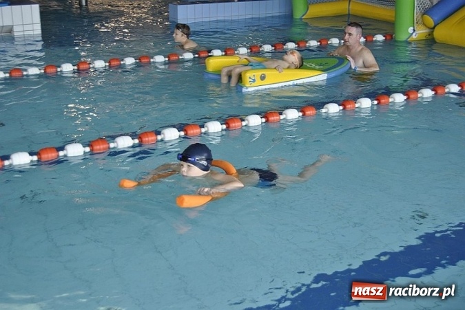 Zdjęcie w galerii na portalu naszraciborz.pl: Aktywne Mikołajki w H2Ostróg wiadomości z regionu