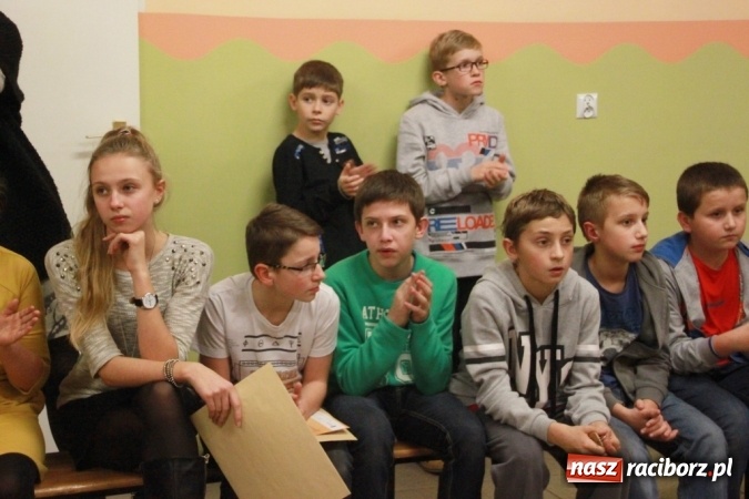 Zdjęcie w galerii na portalu naszraciborz.pl: Jaś i Małgosia na tropie, czyli zakończenie projektu w ZSP Wojnowice wiadomości z regionu