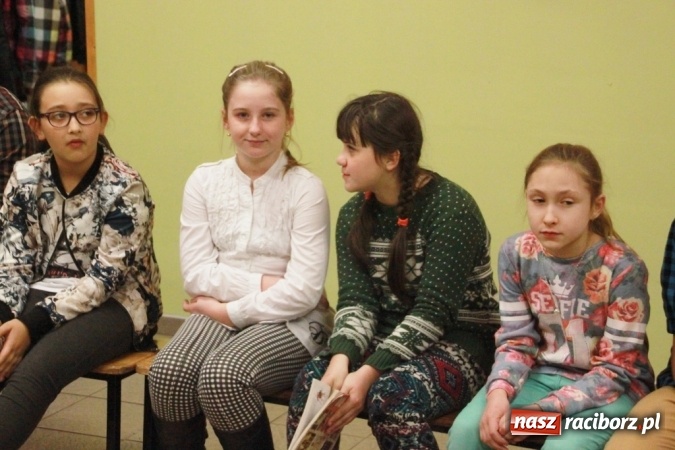 Zdjęcie w galerii na portalu naszraciborz.pl: Jaś i Małgosia na tropie, czyli zakończenie projektu w ZSP Wojnowice wiadomości z regionu