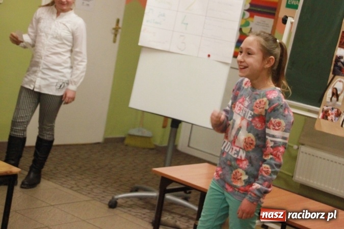 Zdjęcie w galerii na portalu naszraciborz.pl: Jaś i Małgosia na tropie, czyli zakończenie projektu w ZSP Wojnowice wiadomości z regionu