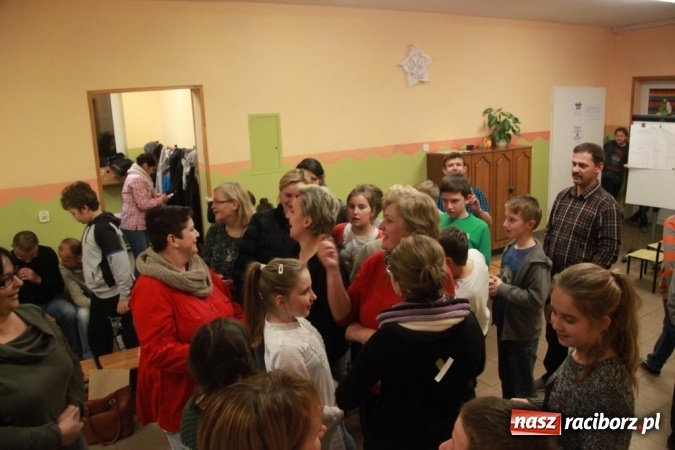 Zdjęcie w galerii na portalu naszraciborz.pl: Jaś i Małgosia na tropie, czyli zakończenie projektu w ZSP Wojnowice wiadomości z regionu