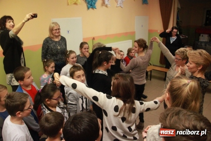 Zdjęcie w galerii na portalu naszraciborz.pl: Jaś i Małgosia na tropie, czyli zakończenie projektu w ZSP Wojnowice wiadomości z regionu