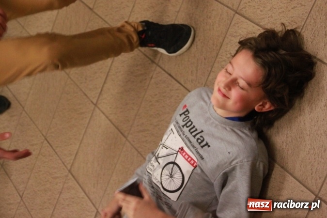 Zdjęcie w galerii na portalu naszraciborz.pl: Jaś i Małgosia na tropie, czyli zakończenie projektu w ZSP Wojnowice wiadomości z regionu