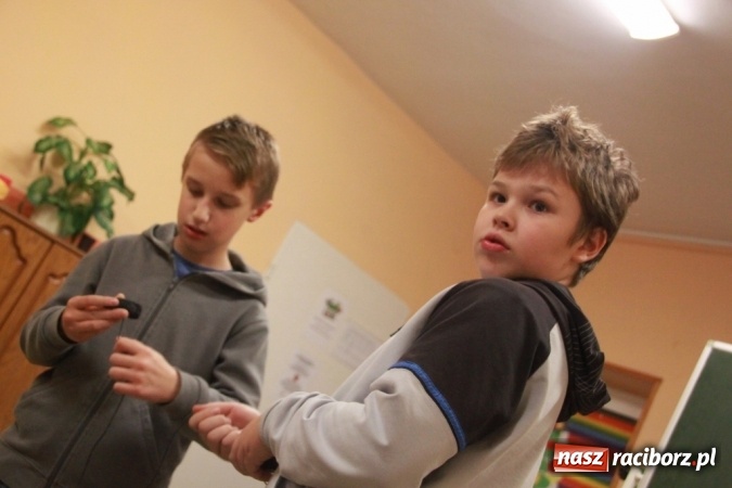 Zdjęcie w galerii na portalu naszraciborz.pl: Jaś i Małgosia na tropie, czyli zakończenie projektu w ZSP Wojnowice wiadomości z regionu