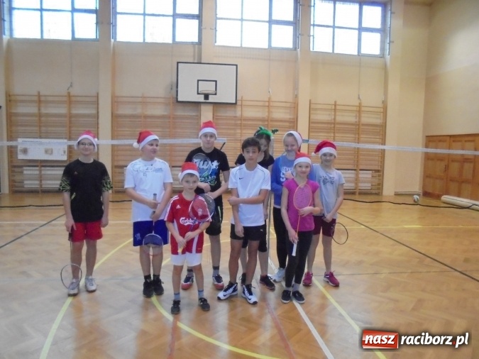 Zdjęcie w galerii na portalu naszraciborz.pl: Sportowe spotkanie mikołajkowe w TKKF Rafako  wiadomości z regionu