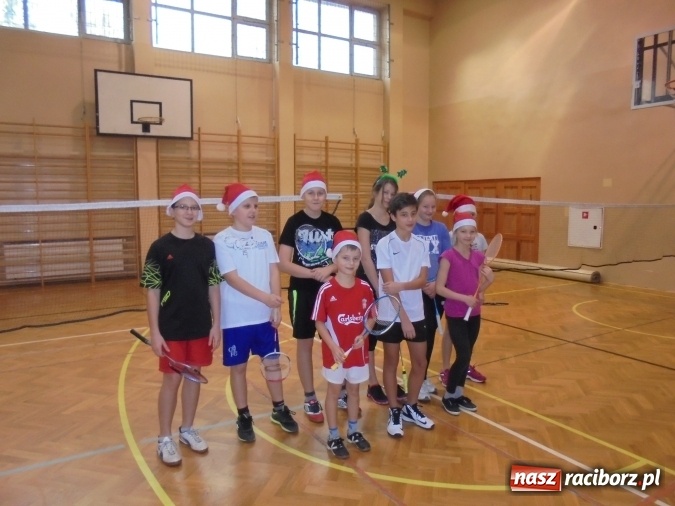 Zdjęcie w galerii na portalu naszraciborz.pl: Sportowe spotkanie mikołajkowe w TKKF Rafako  wiadomości z regionu