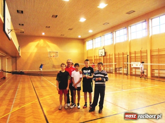 Zdjęcie w galerii na portalu naszraciborz.pl: Sportowe spotkanie mikołajkowe w TKKF Rafako  wiadomości z regionu