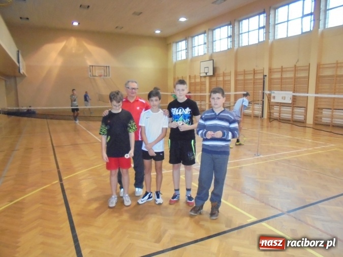 Zdjęcie w galerii na portalu naszraciborz.pl: Sportowe spotkanie mikołajkowe w TKKF Rafako  wiadomości z regionu