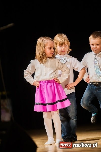 Zdjęcie w galerii na portalu naszraciborz.pl: Przedszkolaki wystąpiły dla swoich rodziców wiadomości z regionu
