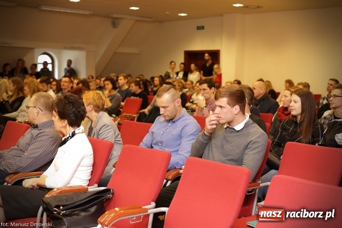 Zdjęcie w galerii na portalu naszraciborz.pl: Medyczne i dydaktyczne aspekty aktywności fizycznej dzieci i młodzieży - konferencja dla studentów, trenerów i nauczycieli na Zamku Piastowskim wiadomości z regionu