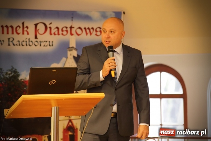 Zdjęcie w galerii na portalu naszraciborz.pl: Medyczne i dydaktyczne aspekty aktywności fizycznej dzieci i młodzieży - konferencja dla studentów, trenerów i nauczycieli na Zamku Piastowskim wiadomości z regionu