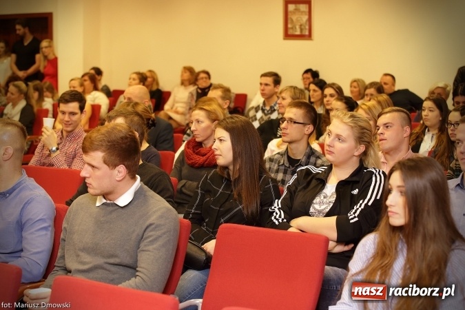 Zdjęcie w galerii na portalu naszraciborz.pl: Medyczne i dydaktyczne aspekty aktywności fizycznej dzieci i młodzieży - konferencja dla studentów, trenerów i nauczycieli na Zamku Piastowskim wiadomości z regionu
