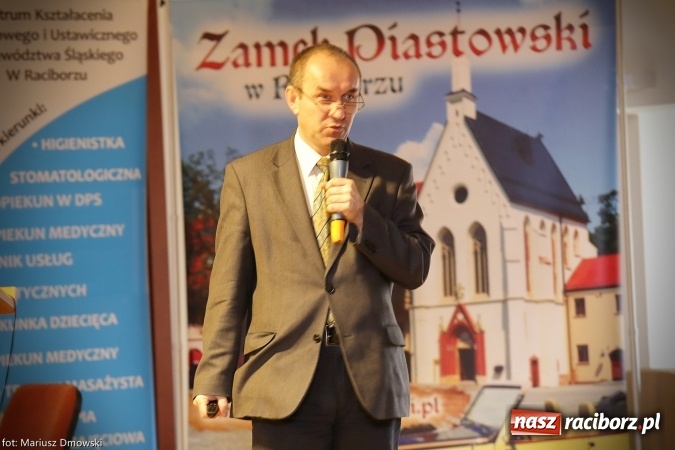 Zdjęcie w galerii na portalu naszraciborz.pl: Medyczne i dydaktyczne aspekty aktywności fizycznej dzieci i młodzieży - konferencja dla studentów, trenerów i nauczycieli na Zamku Piastowskim wiadomości z regionu