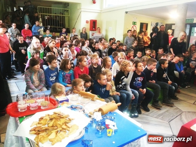 Zdjęcie w galerii na portalu naszraciborz.pl: Święto piernika w Zespole Szkół Specjalnych w Raciborzu wiadomości z regionu