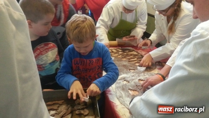 Zdjęcie w galerii na portalu naszraciborz.pl: Święto piernika w Zespole Szkół Specjalnych w Raciborzu wiadomości z regionu