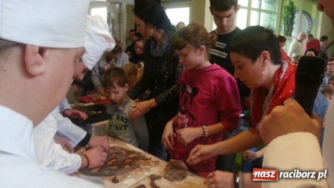 Zdjęcie w galerii na portalu naszraciborz.pl: Święto piernika w Zespole Szkół Specjalnych w Raciborzu wiadomości z regionu