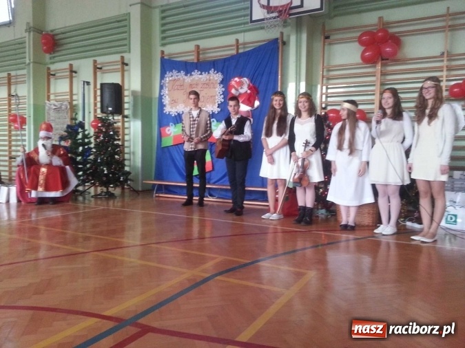 Zdjęcie w galerii na portalu naszraciborz.pl: Mikołajkowy poniedziałek w Zespole Szkół Specjalnych w Raciborzu wiadomości z regionu