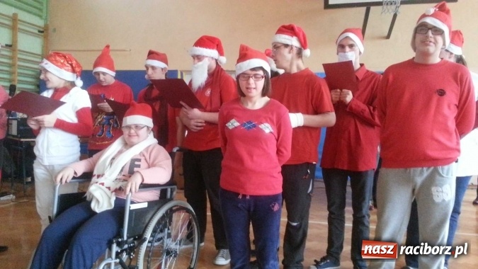 Zdjęcie w galerii na portalu naszraciborz.pl: Mikołajkowy poniedziałek w Zespole Szkół Specjalnych w Raciborzu wiadomości z regionu