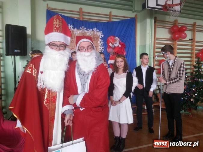 Zdjęcie w galerii na portalu naszraciborz.pl: Mikołajkowy poniedziałek w Zespole Szkół Specjalnych w Raciborzu wiadomości z regionu