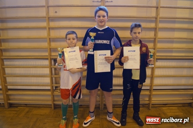 Zdjęcie w galerii na portalu naszraciborz.pl: Puchar Prezydenta dla drużyny Zespołu Szkolno-Przedszkolnego nr 1  wiadomości z regionu