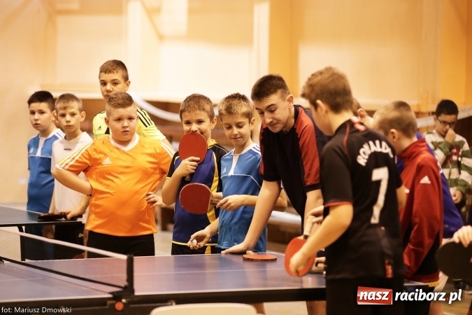 Zdjęcie w galerii na portalu naszraciborz.pl: Gminny Turniej Tenisa Stołowego im. Krystyny Gasilewskiej w Krzanowicach wiadomości z regionu