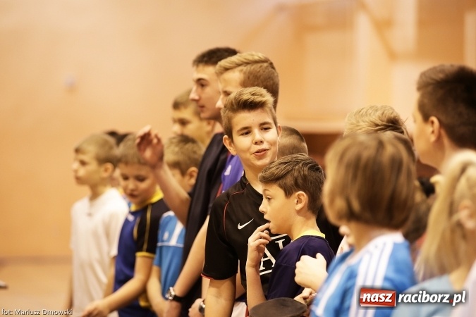 Zdjęcie w galerii na portalu naszraciborz.pl: Gminny Turniej Tenisa Stołowego im. Krystyny Gasilewskiej w Krzanowicach wiadomości z regionu