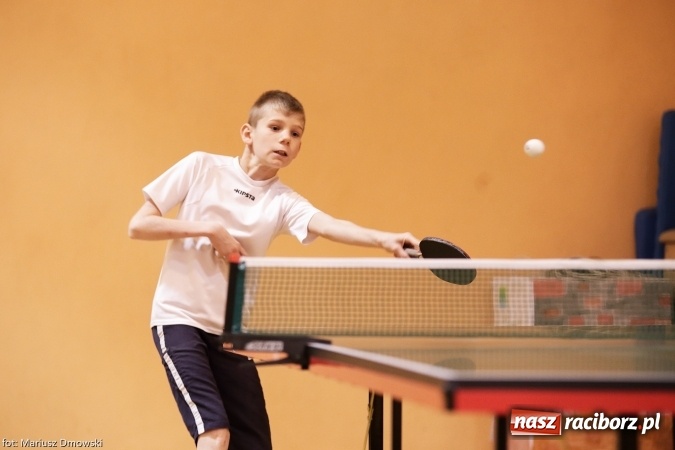 Zdjęcie w galerii na portalu naszraciborz.pl: Gminny Turniej Tenisa Stołowego im. Krystyny Gasilewskiej w Krzanowicach wiadomości z regionu